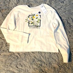 NWT Abercrombie & Fitch girls tee Size 7/8 (2 for $15)